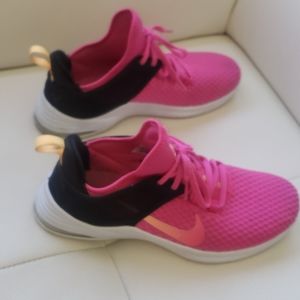 Nike Air Max Bella TR 2 Laser Fuchsia/Black/Melon